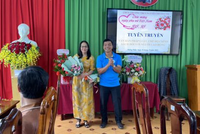 Tuyên truyền về ngày Phụ nữ Việt Nam 20/10