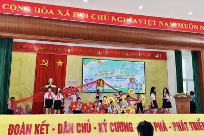 Liên đội THCS Nguyễn Trường Tộ tham gia hoạt động kỷ niệm 85 năm thành lập Đội TNTP Hồ Chí Minh do HĐĐ phường Buôn Hồ tổ chức.